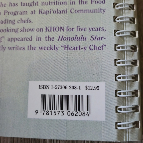 "Hawai'i Light and Healthy" Cookbook - Picture 2 of 11